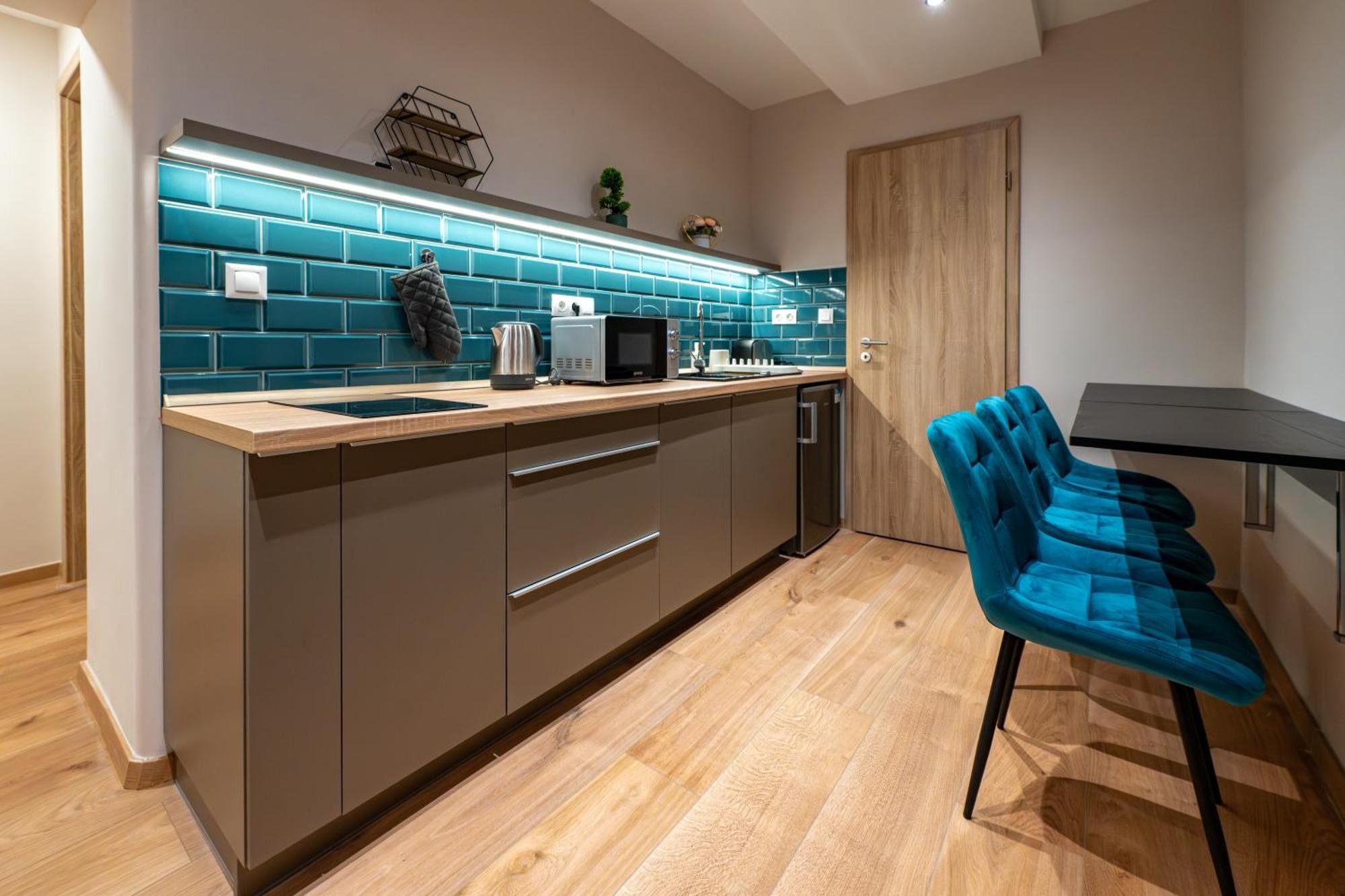 Apartment Astoria R92 Two Bedroom *